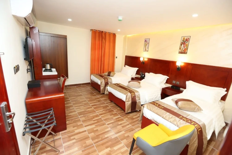 Deluxe Triple room