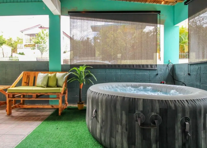 2 Bedrooms Cottage