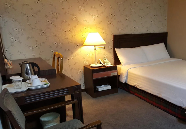 Airport Hotel