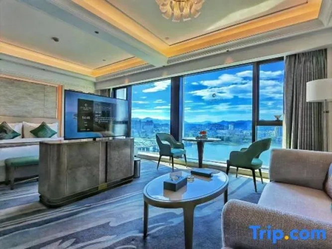 Deluxe Double room with mountain view