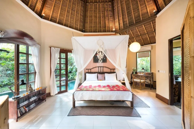 3 Bedrooms Villa