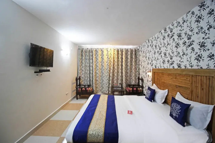 OYO 4945 Abdullah residency