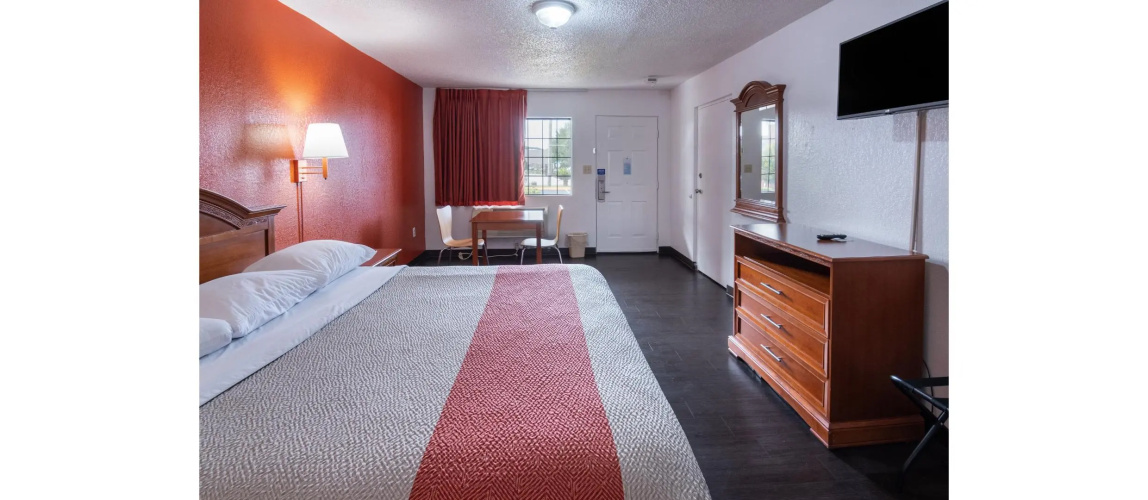 Motel 6 Corona photo 24