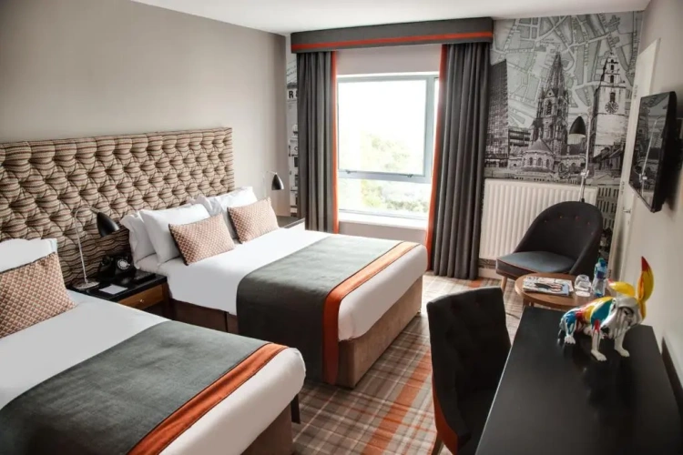 Standard Twin room
