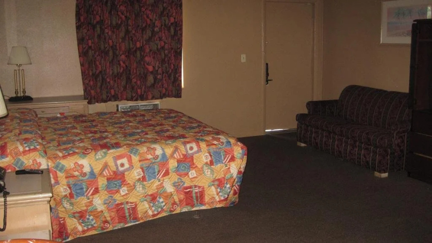 Dunedin Cove Motel