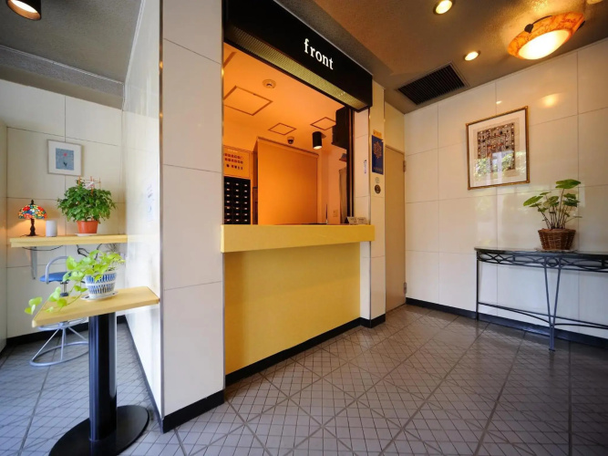 Cerezo Hotel