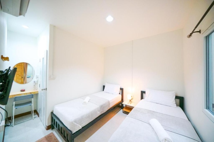 Economy Twin room