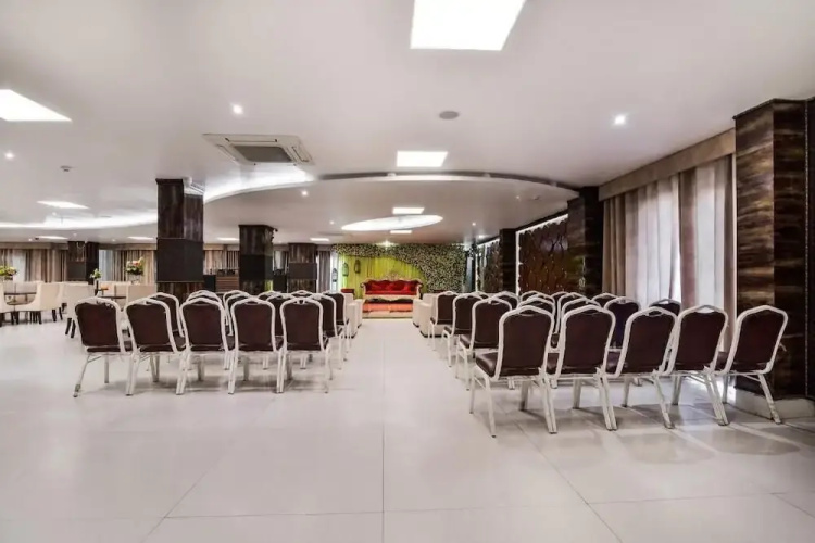 Hotel Yugantar & Banquets