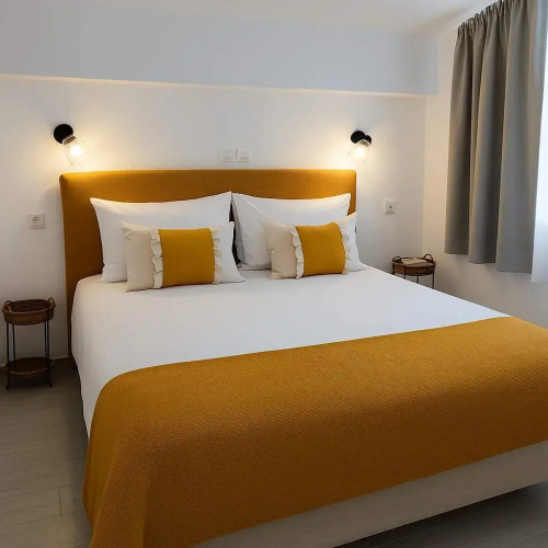 Milolithos Sunkissed Getaway Seaside Pool Escape