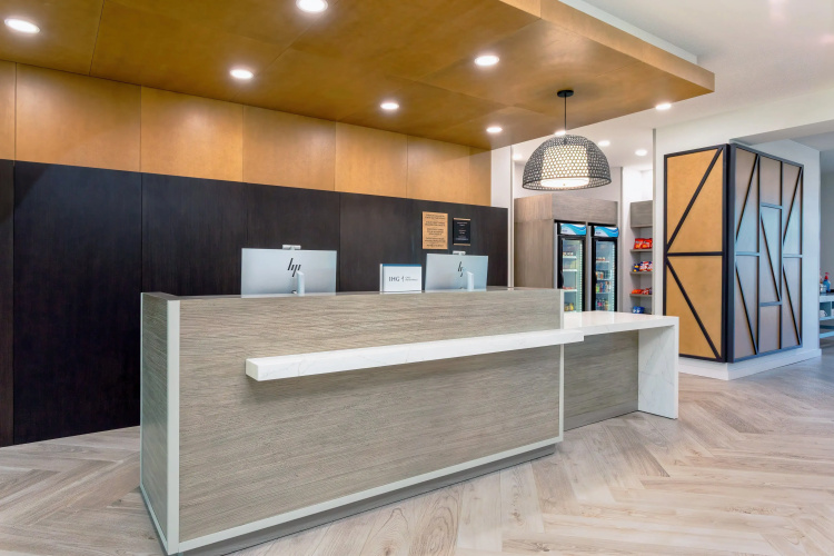 Staybridge Suites Ocala-near Equestrian-Aquatics by IHG