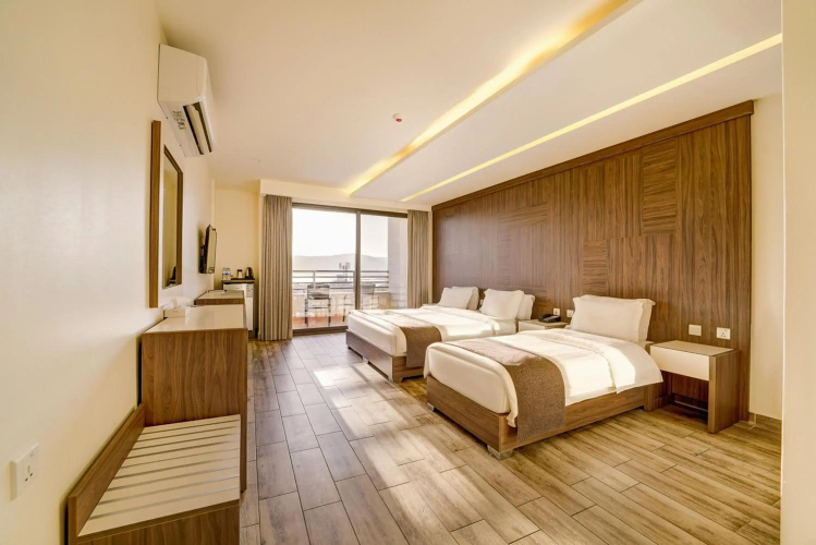 Luciana Hotel by FHM