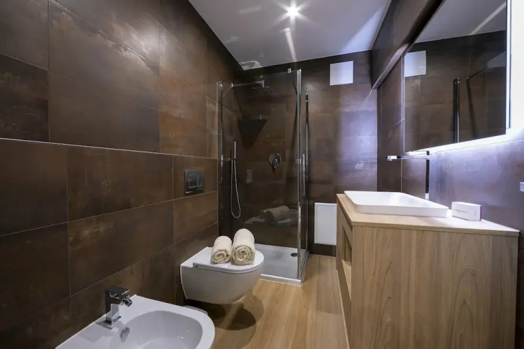 Boutique Apartment 5
