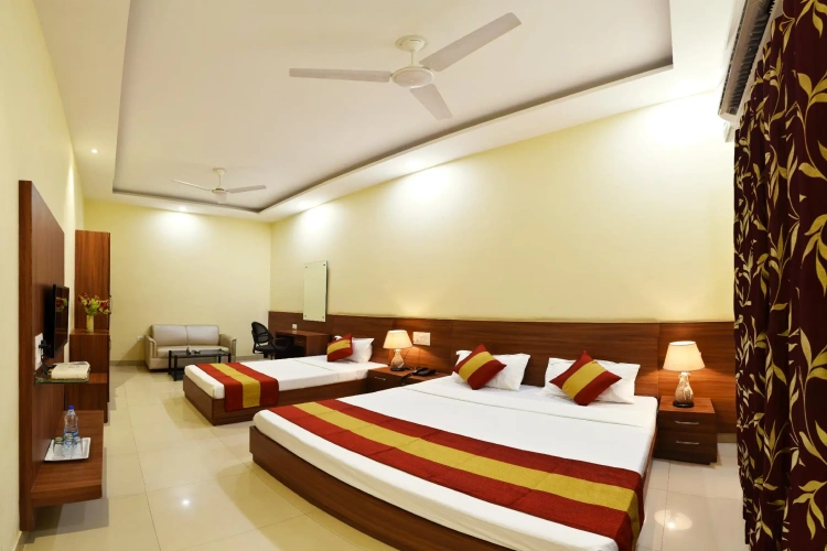 Deluxe Triple room
