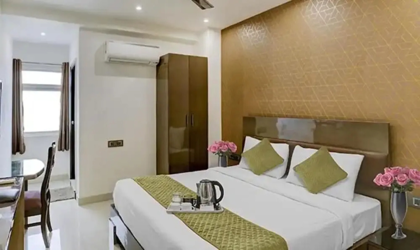 Fabhotel 19 West