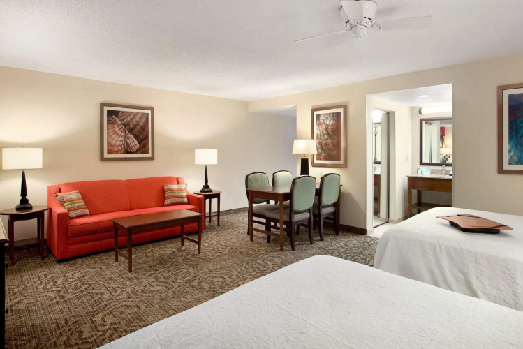 Hampton Inn & Suites Outer Banks/ Corolla
