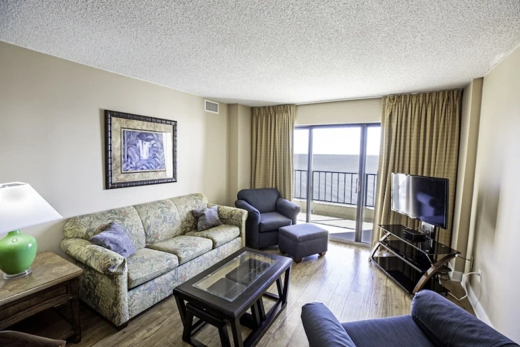 Apartment with balcony