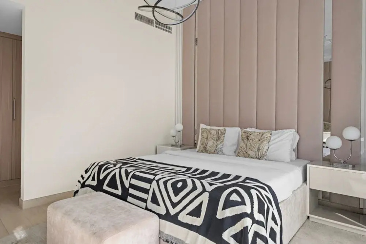 1BR Azizi Riviera B7 Pool View