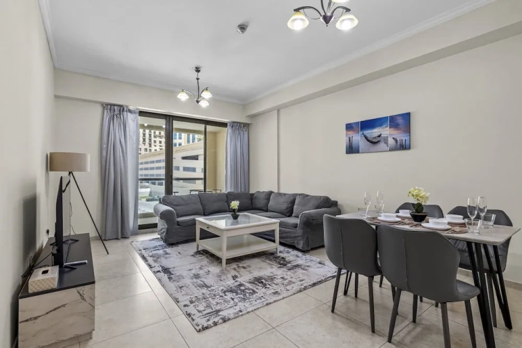 Classic Apartment with balcony