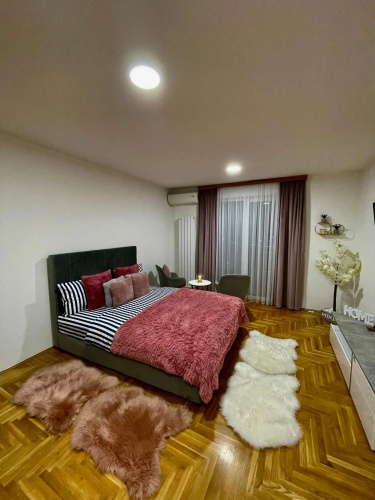 Farola Apartment