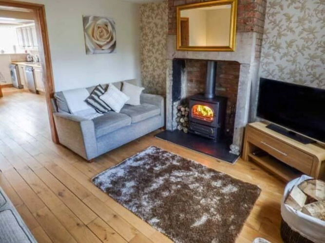 4 Railway Terrace