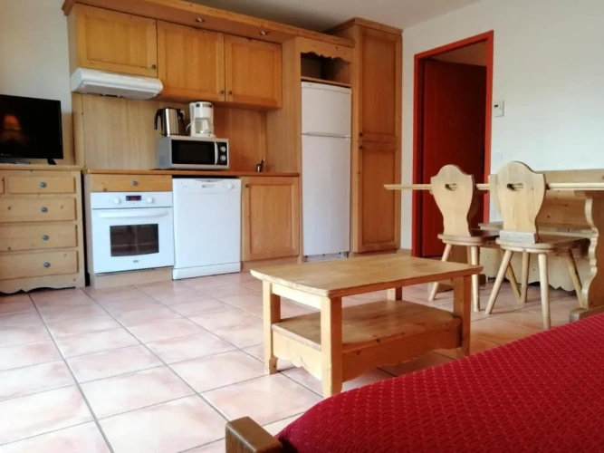 1 Bedroom Apartment with balcony and with view