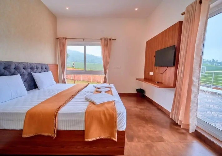2 Bedrooms Suite with balcony and with garden view