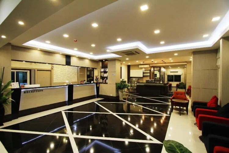 The Contrast Condo