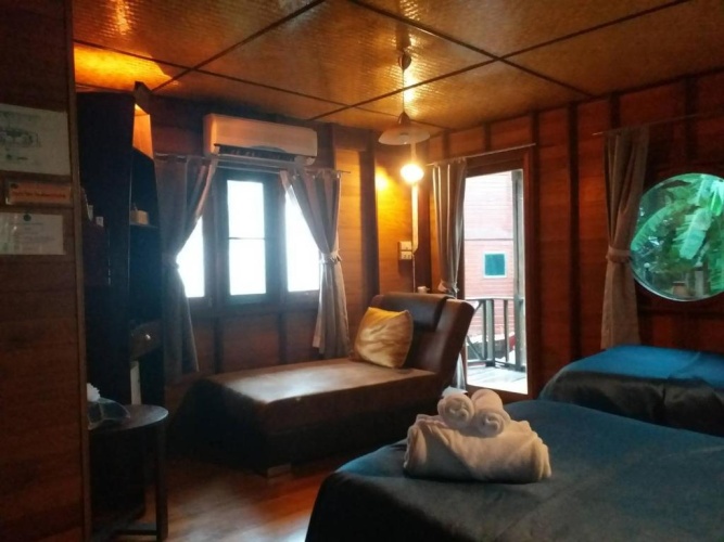 Deluxe Double room with balcony and with lake view