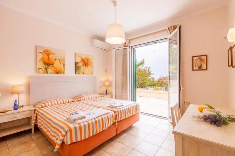 Beachfront Villa Dionysos