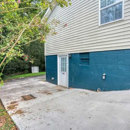 Serene Downtown Clarksville Villa