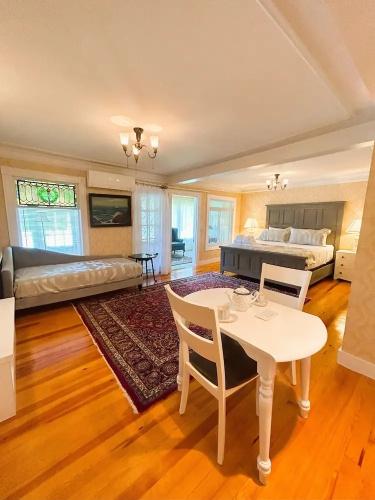 Hotel Pemaquid