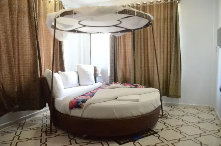 Vamos Hotel Mikumi