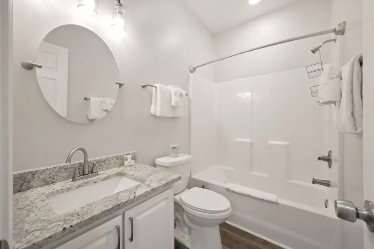 River Oaks 55e 2 Bedroom Condo