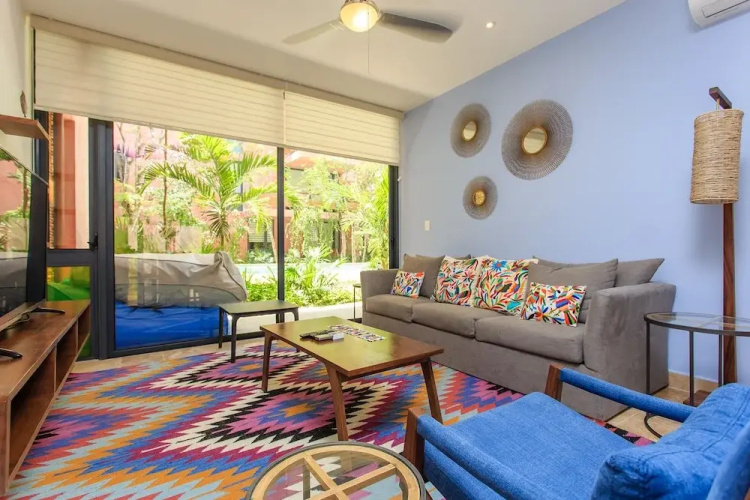 Vibrant Condo in Nature with Pool