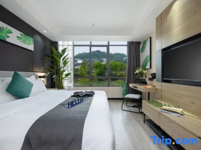 Standard Double room with river view