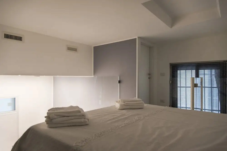Contemporary 2 Bedroom Flat near University