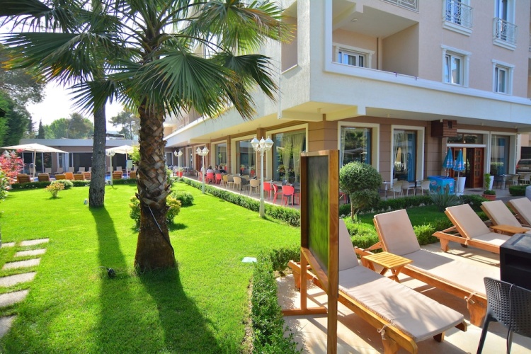 Sandy Beach Resort photo 28
