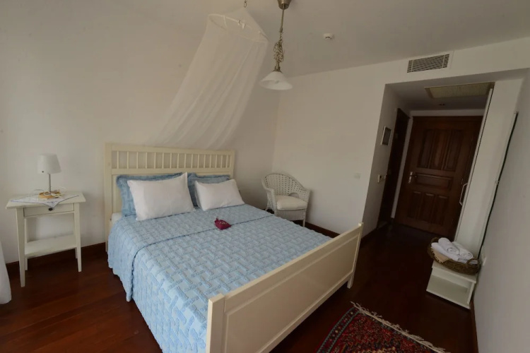 Reyhan Hotel