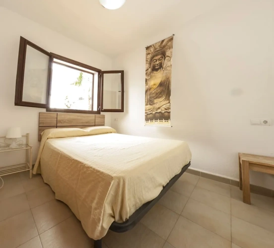 5 Bedrooms Cottage