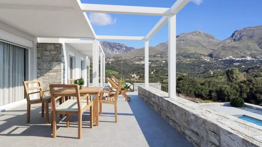 2 Bedrooms Villa