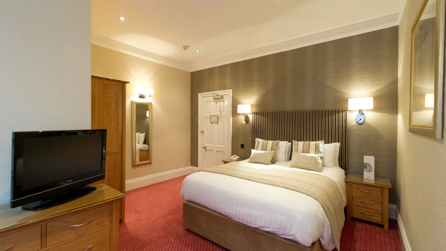The Royal & Fortescue
