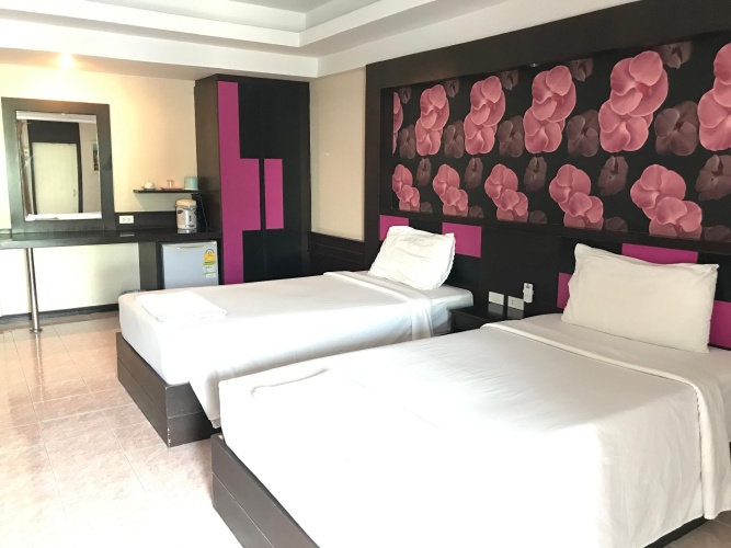 Standard Twin room