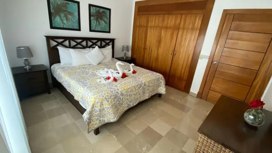 Penthouse With Rooftop and Pool & Beach Access