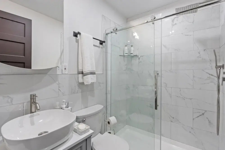 Spacious Home in Troy