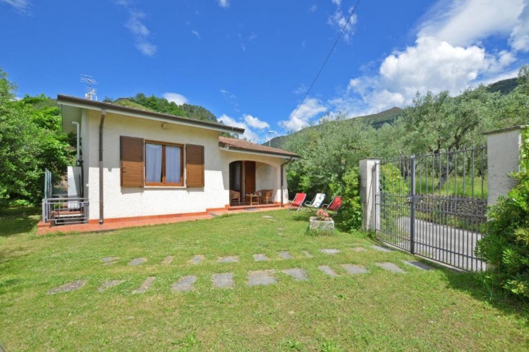 3 Bedrooms Cottage