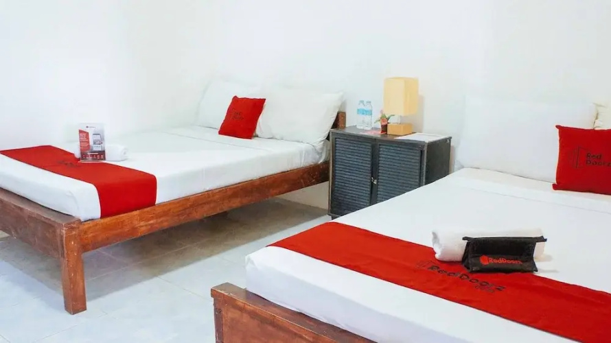 RedDoorz Plus @ Catarman Dauis
