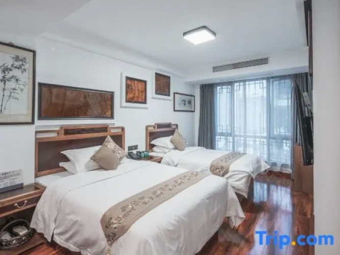 Standard Family room