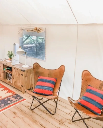 Tent with balcony and with sea view
