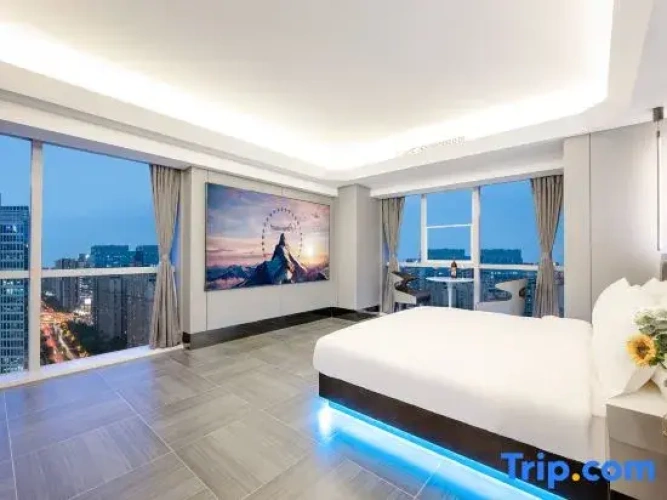 Standard Double room with view