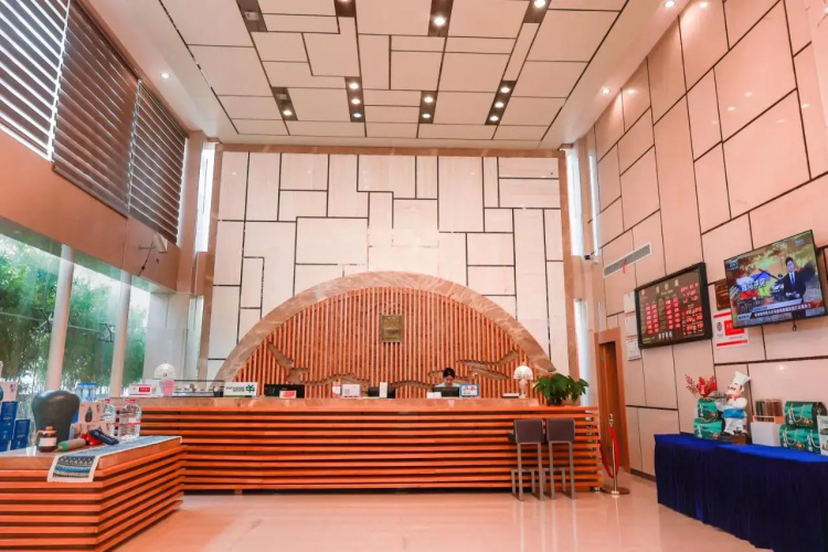 Huayu Holiday Hotel